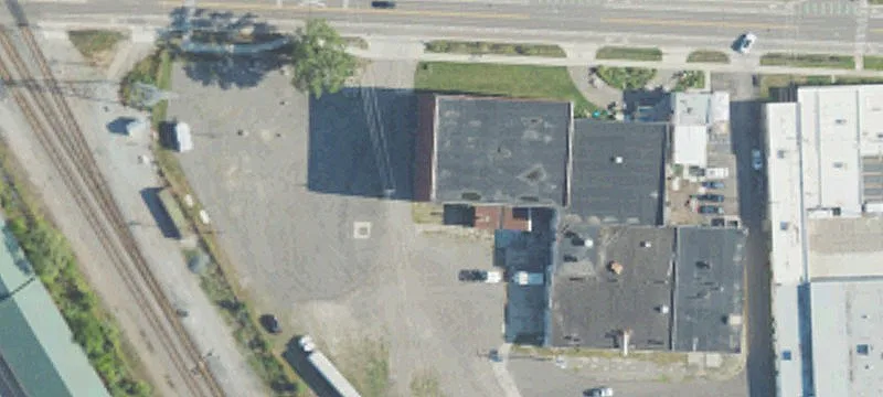 700 Woodward Hts