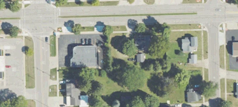 406 Chicago Blvd