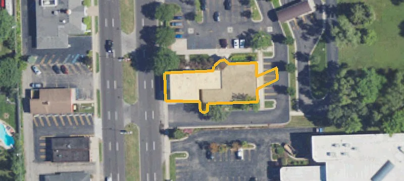 15420 Farmington Rd