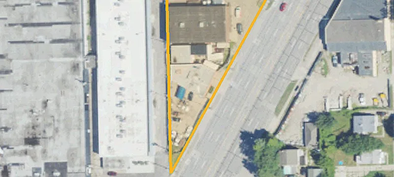 21251 Groesbeck Hwy