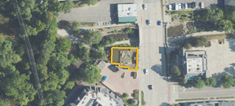 613 Main St