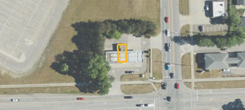 3010 Pontiac Lk Rd