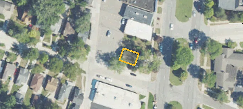 20155 Mack Ave
