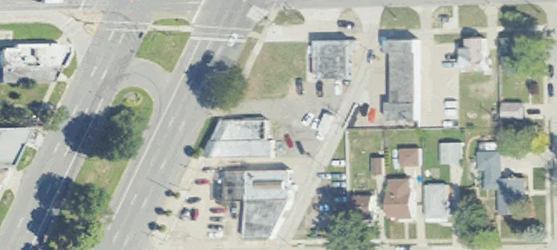 24930 Gratiot Ave