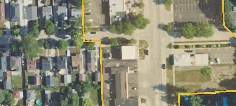 302 Main St