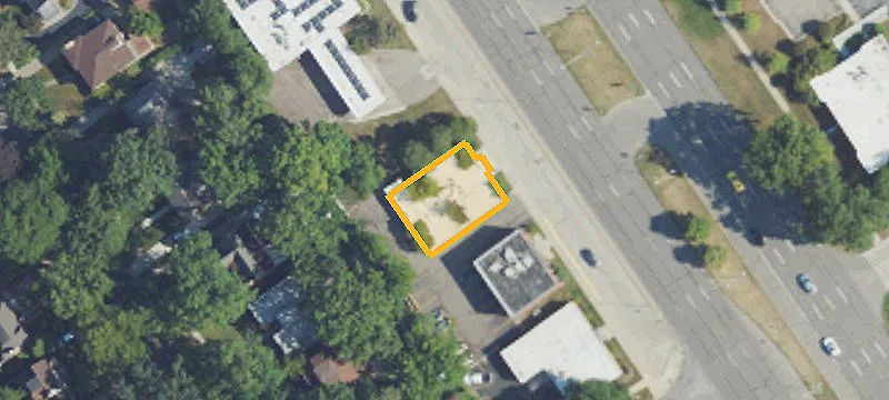 26339 Woodward Ave