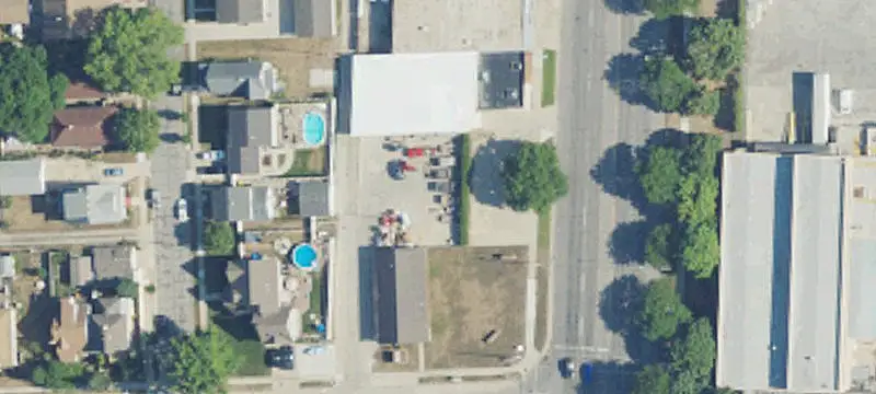 960 Biddle Ave