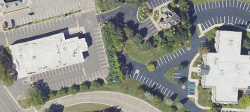33 Bloomfield Hls Pkwy