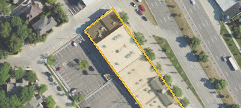 950 Old Woodward Ave