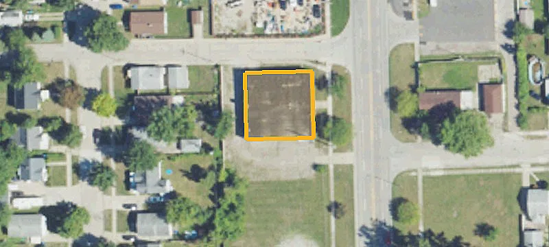 22605 Schoenherr Rd