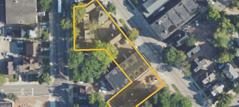 732 Packard St