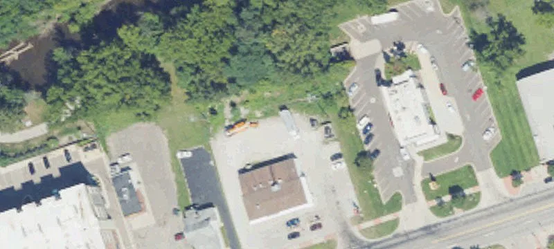 206 Grand Riv Ave, Unit 5