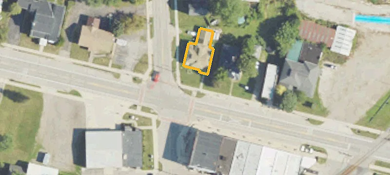 128 Main St
