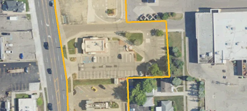 131 Crooks Rd