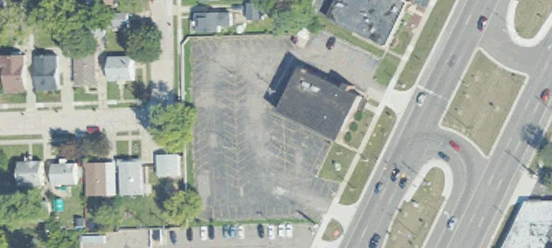 27151 Gratiot Ave