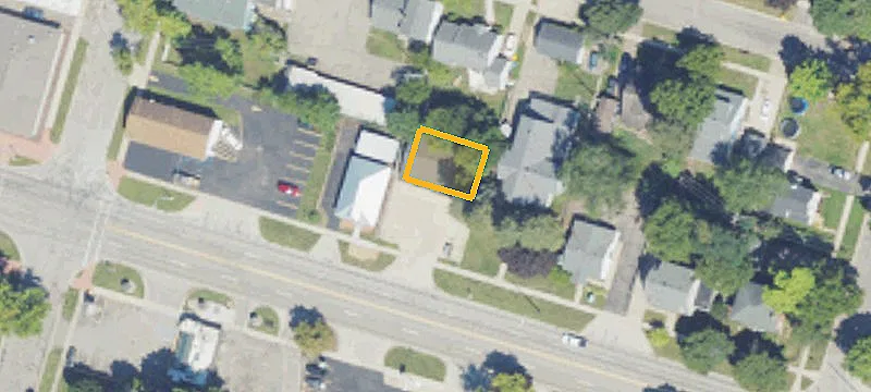 219 Grand Riv Ave, Unit 3