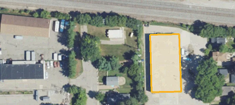 998 Arthur St