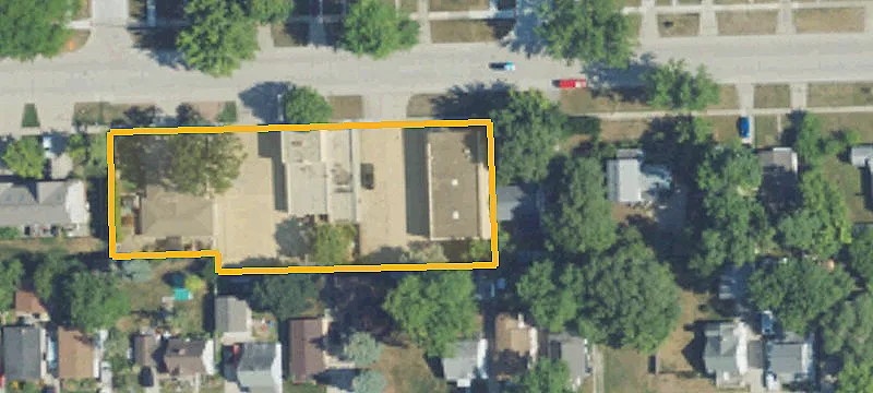 395 Lincoln Ave