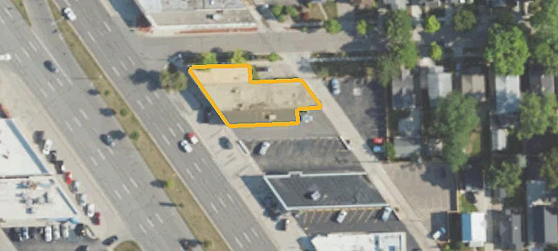 33744 Woodward Ave
