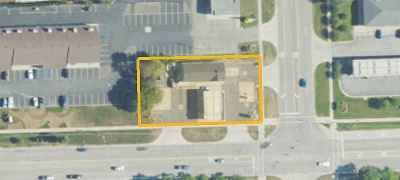 11541 15th Mile Rd