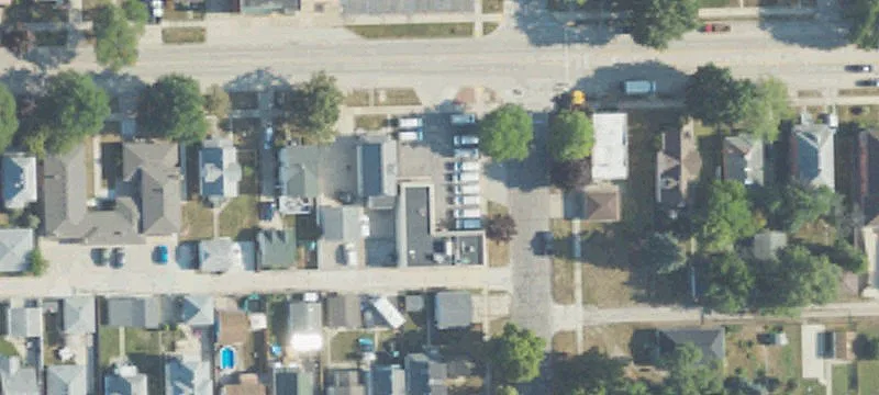 1409 Oak St