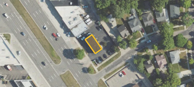33300 Woodward Ave