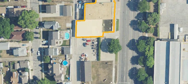 960 Biddle Ave