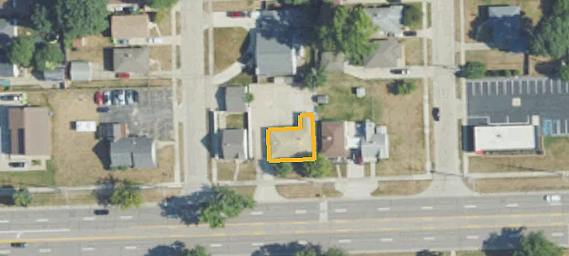 819 12th Mile Rd
