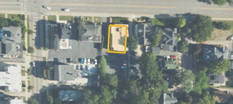 320 Fulton E St