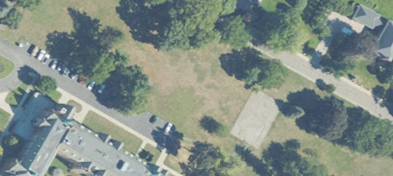 171 Lk Shr Rd