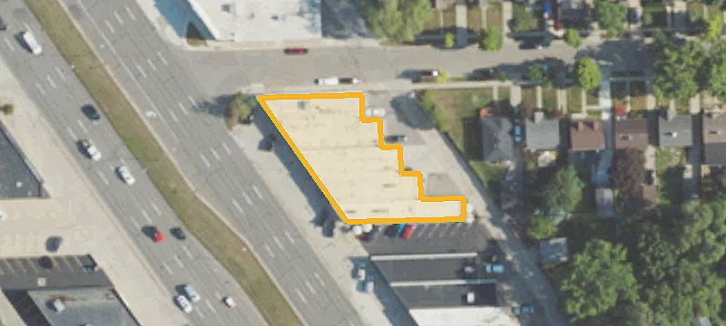 33466 Woodward Ave