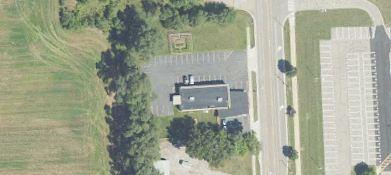 735 Grand Ave