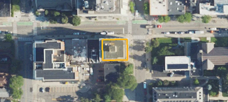 518 William St