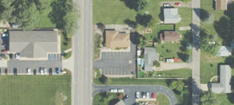875 Laurence Ave