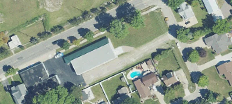 400 Woodside Ave