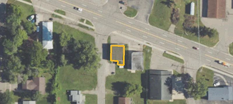 4917 Grand Riv Ave, Unit 16