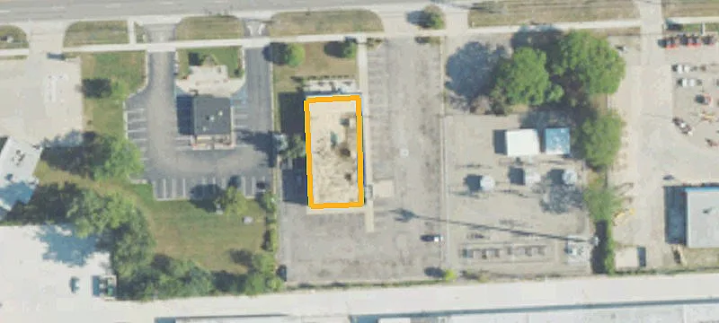 2100 14th Mile Rd