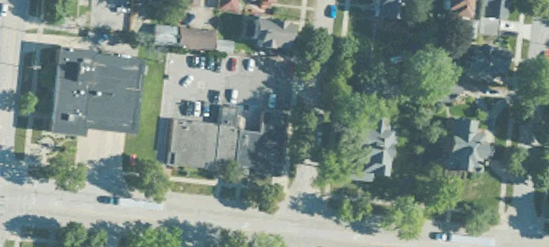 1415 Ctr Ave