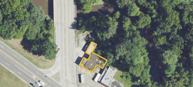 37190 Utica Rd