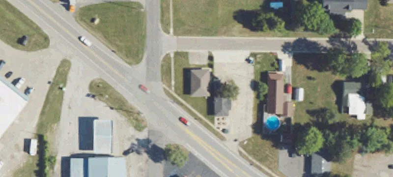 110 4th St