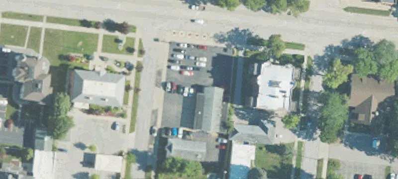 800 Ctr Ave