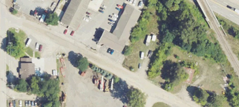 2020 Grand Riv Ave