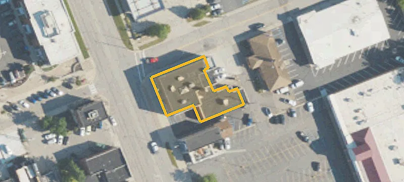 130 Grand Riv Ave