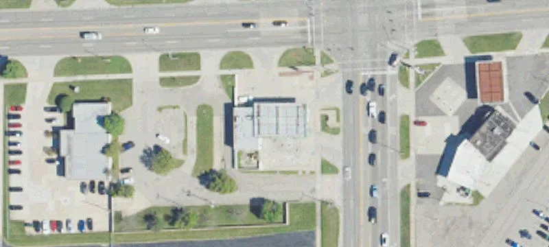 28999 Schoenherr Rd