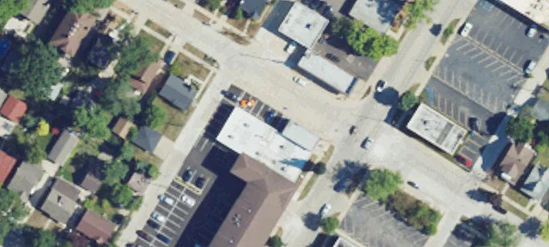 2006 Monroe St