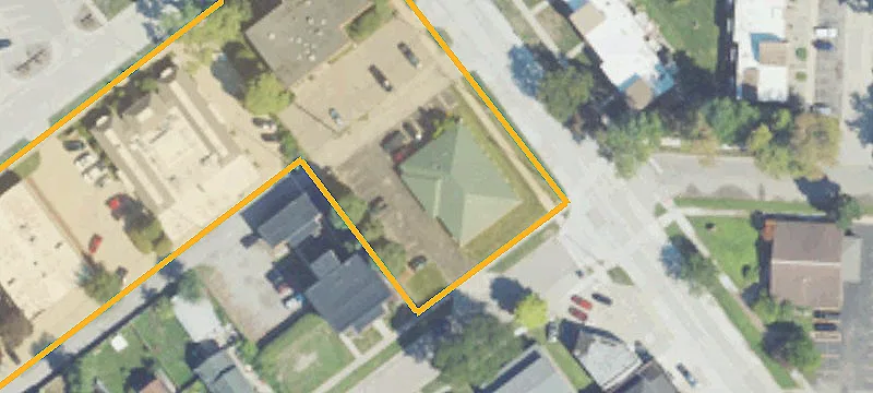 60 Dickinson St
