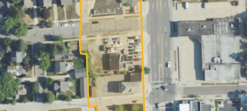 609 Main St