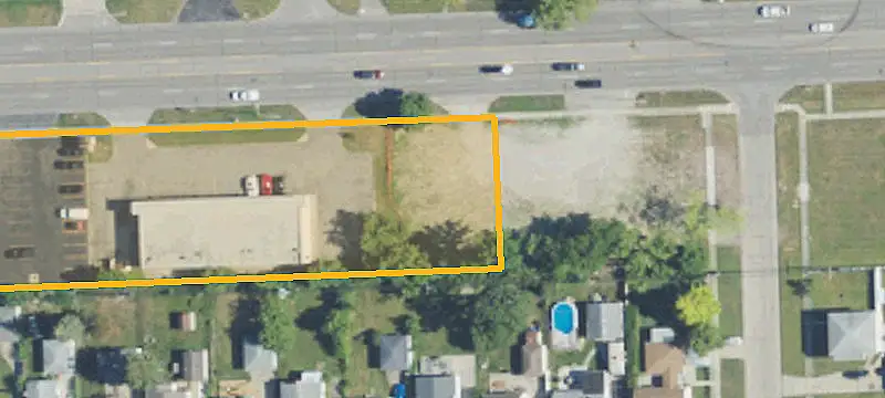 28401 Warren Rd