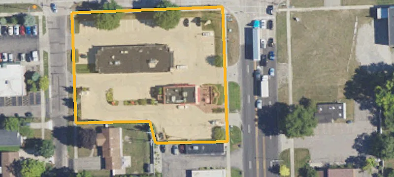 19055 Farmington Rd