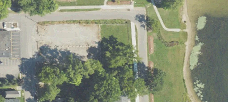 1545 Lk Lansing Rd